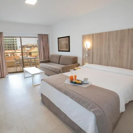 Lejlighedshotel Pyr 3*