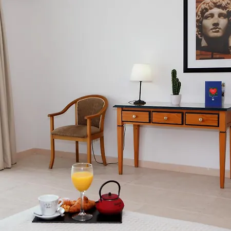 Pyr Aparthotel Fuengirola