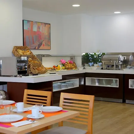 普里丰希罗拉公寓酒店 丰希罗拉