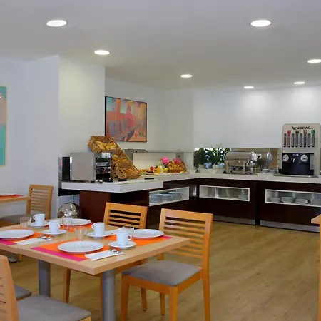 Lägenhetshotell Pyr Fuengirola