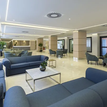 Aparthotel Pyr