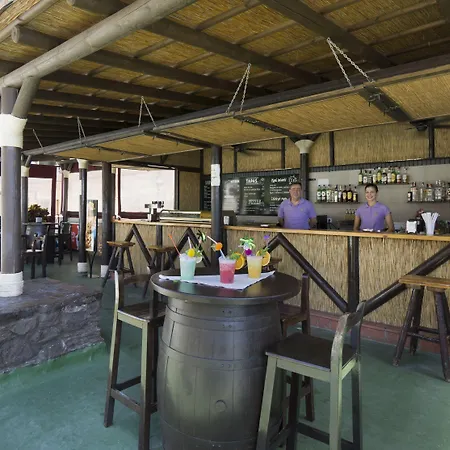 普里丰希罗拉公寓酒店