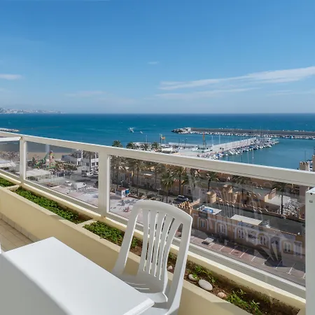 普里丰希罗拉公寓酒店 3*