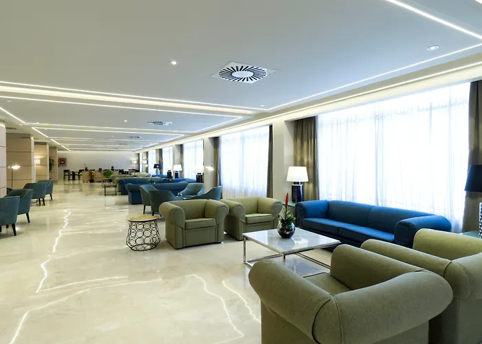 普里丰希罗拉公寓酒店 3* 丰希罗拉