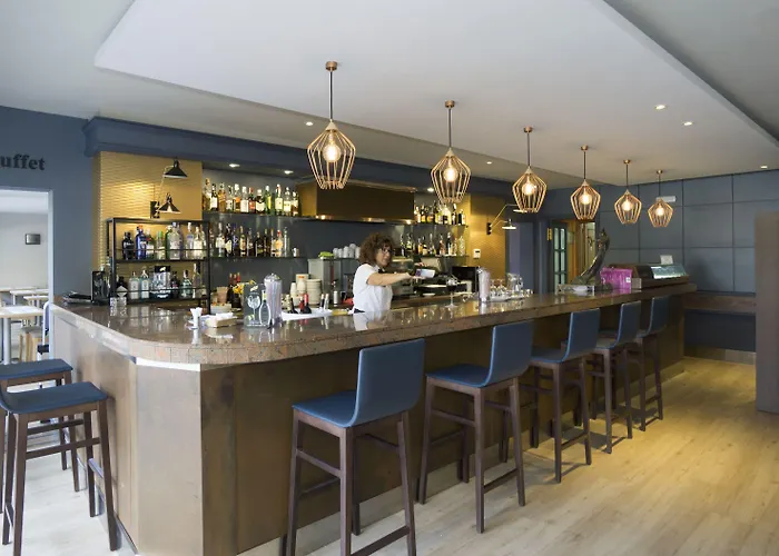 普里丰希罗拉公寓酒店