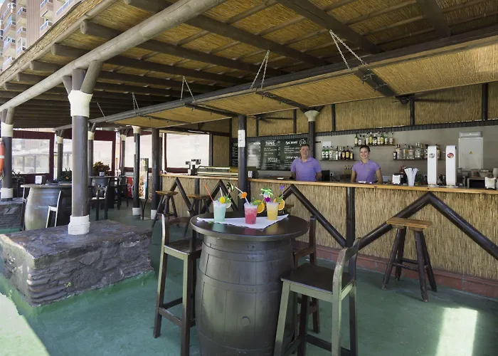 普里丰希罗拉公寓酒店