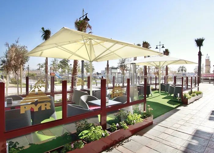 普里丰希罗拉公寓酒店 3*