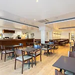 Pyr Aparthotel 3*
