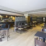 Aparthotel Pyr